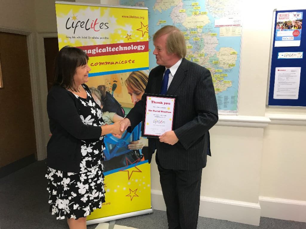 Sir David Wooton Becomes Patron of Lifelites