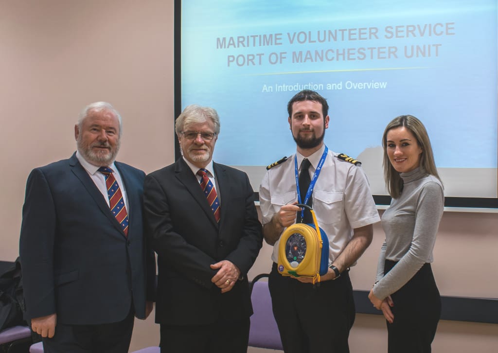 The ELMC funds a Defibrillator for the MVS