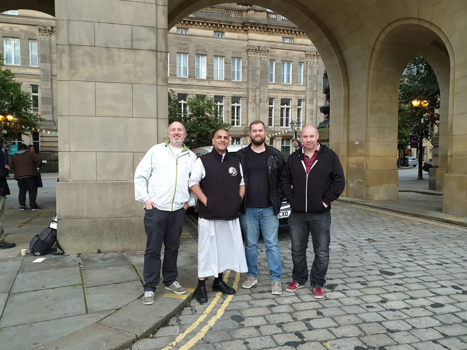 Bolton & Manchester Masons donate £1000 to Homeless Aid UK