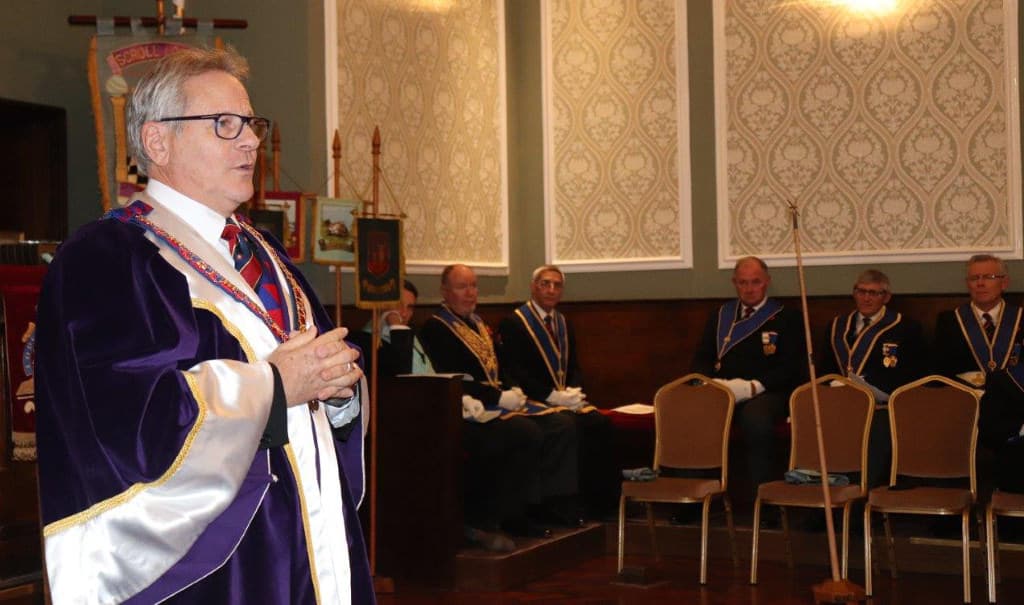 Officers from Provincial Grand Chapter visit Manchester Hall