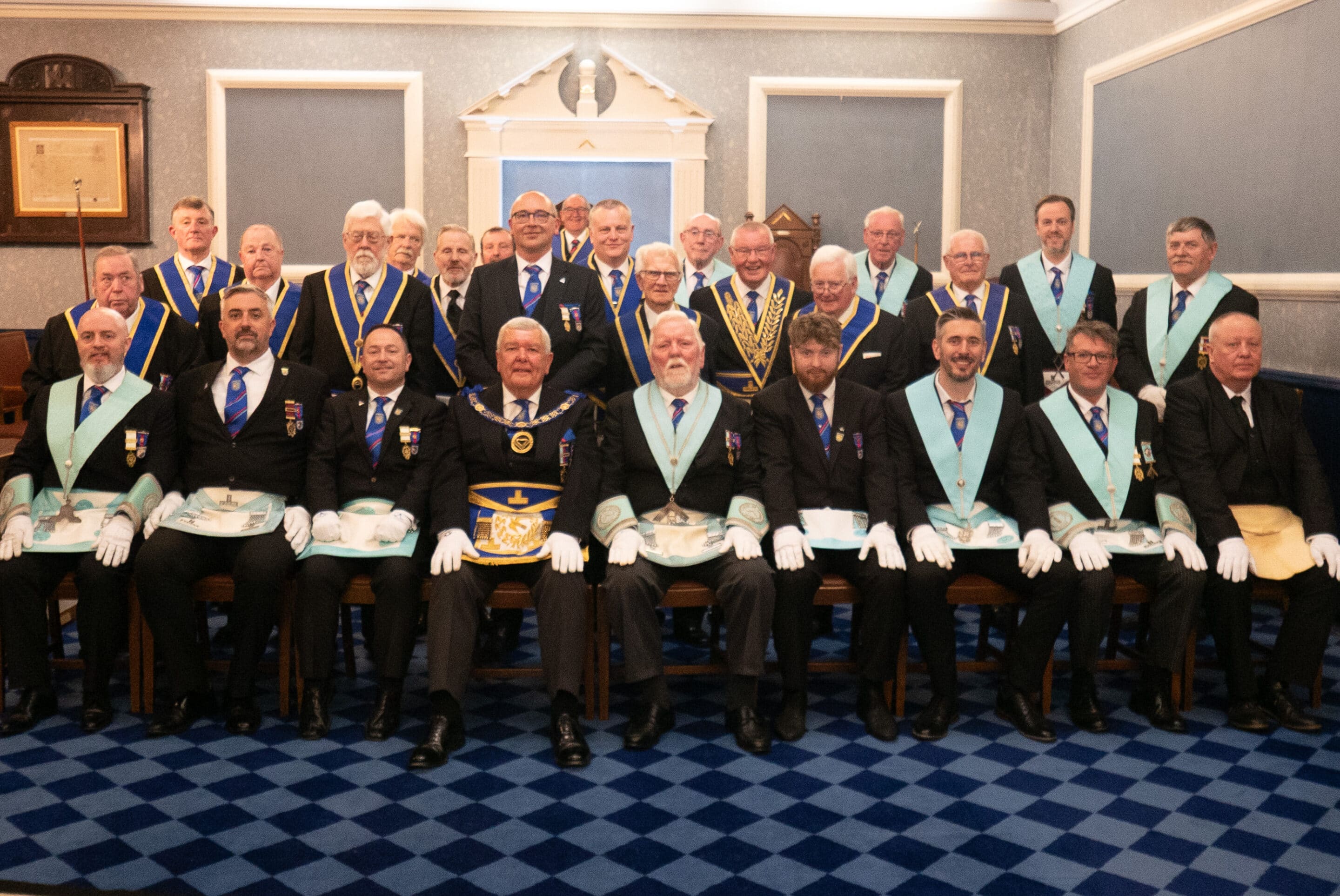 APGM Presents Maul to Lodge of Union No 268